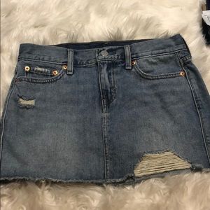 Levi’s distressed denim skirt